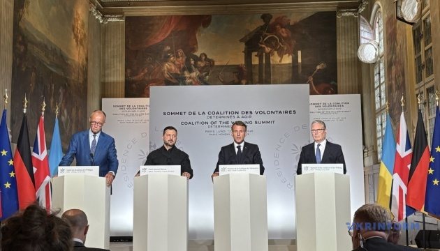 Франція передасть Україні 16 винищувачів Rafale, радари та ракети