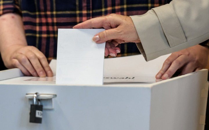 У двох федеральних землях Німеччини проходять вибори до ландтагів
