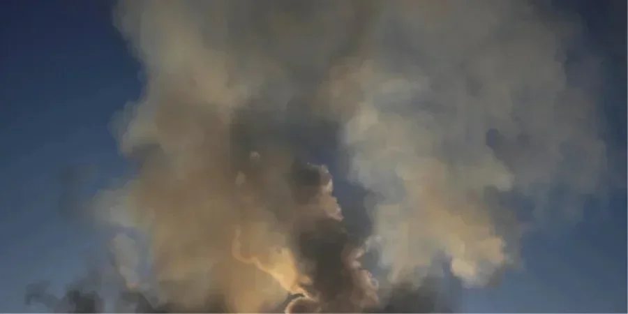 Російський дрон влучив у телерадіокомпанію в Кременчуці, виникла пожежа