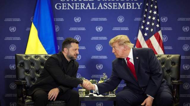 Зеленський: під час зустрічі з Трампом не було прохань до України припинити удари в односторонньому порядку