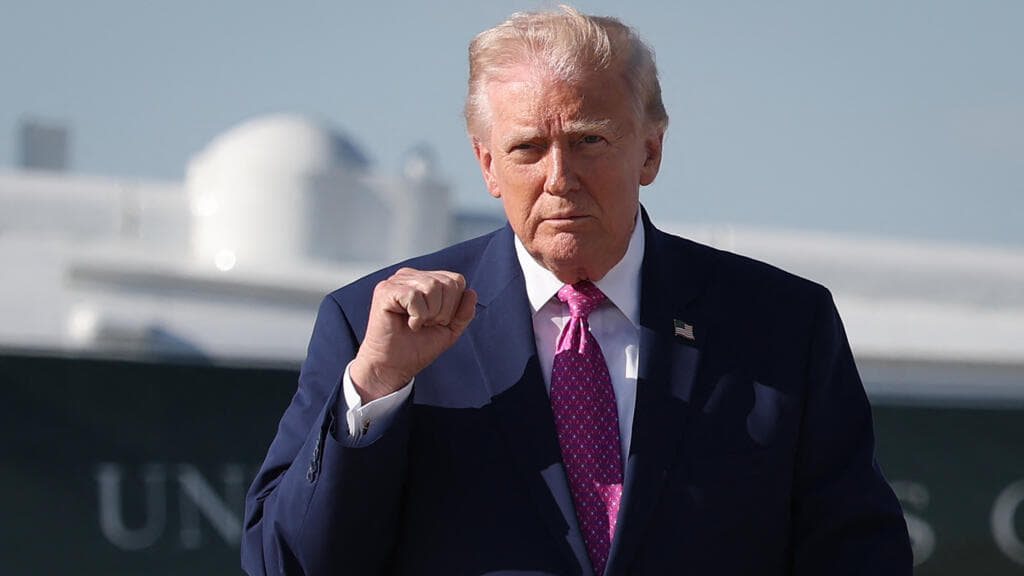 Провідні телемережі США призупиняють висвітлення заходів Трампа через обмеження доступу до Білого дому