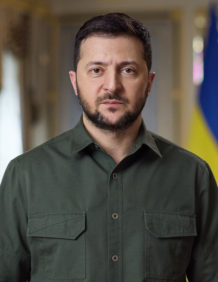 Зеленський пообіцяв відповідь на удар РФ по ТЦ у Кривому Розі
