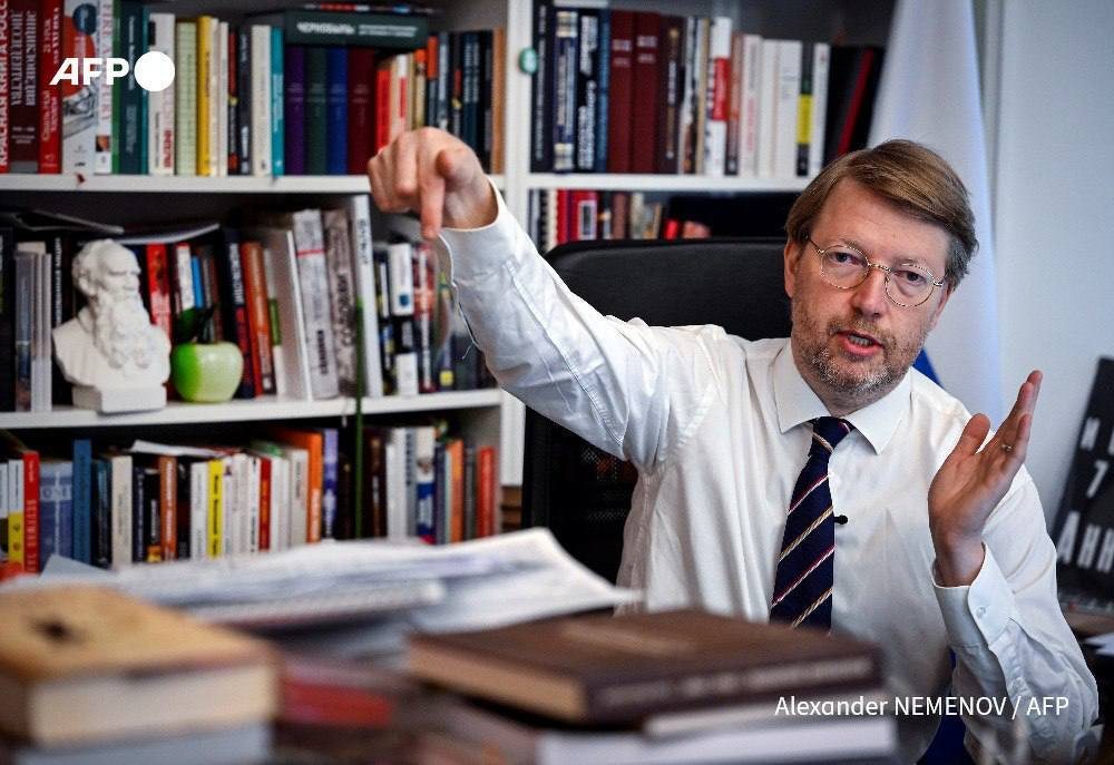 У РФ перед виборами кандидатів усувають через фото Навального