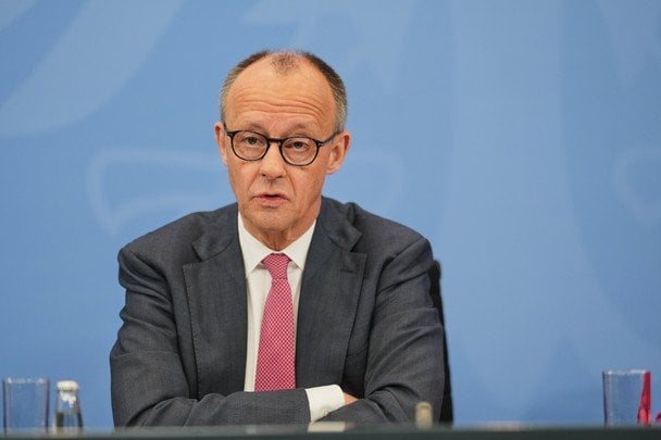Мерц скасував телефонну розмову з Трампом після його привітання АдН