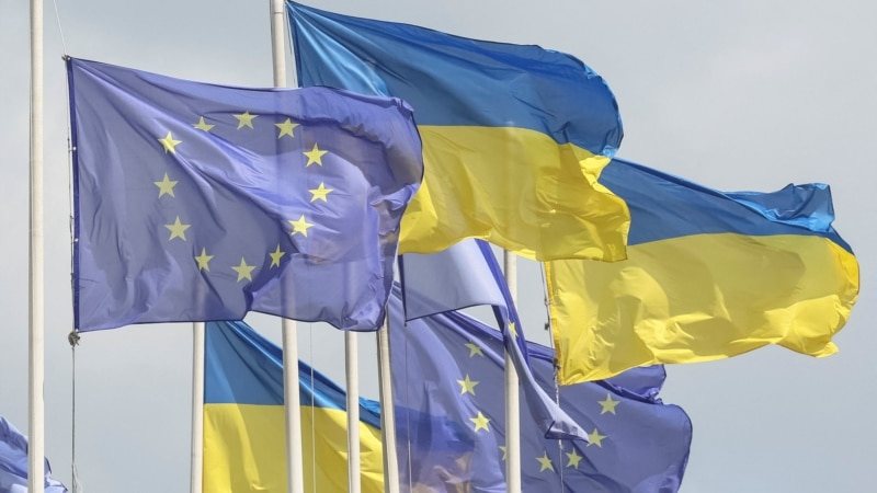У Єврокомісії готові повернутися до роботи над передачею російських активів Україні