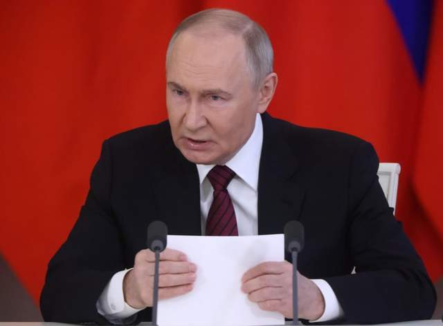 Путін заявив про готовність Росії постачати нафту й пальне до США після розмови з Трампом