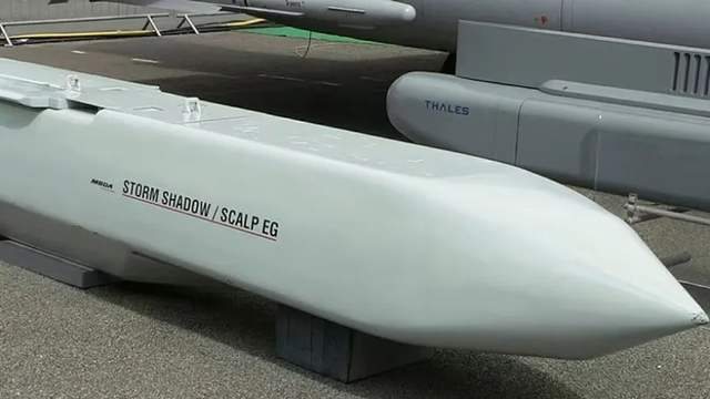 Бернем і Макрон обговорили виробництво ракет SCALP в Україні