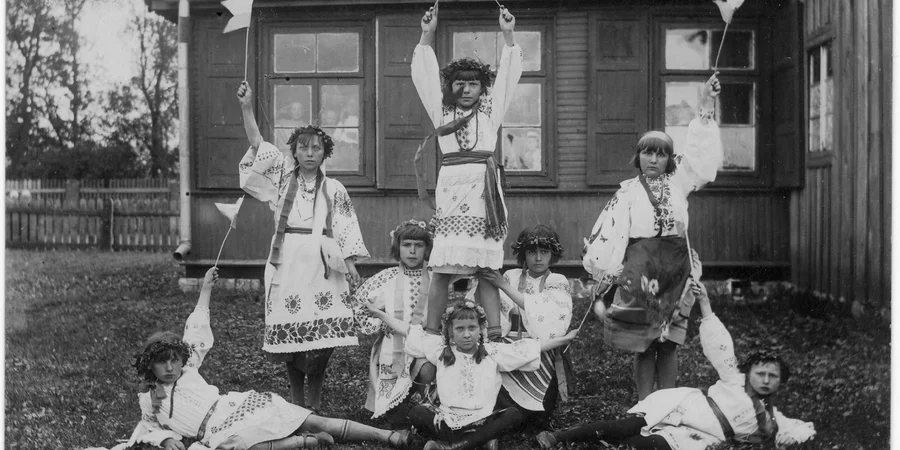 Архівні фото українських школярів: як виглядали учні Харкова, Києва та Перемишля століття тому