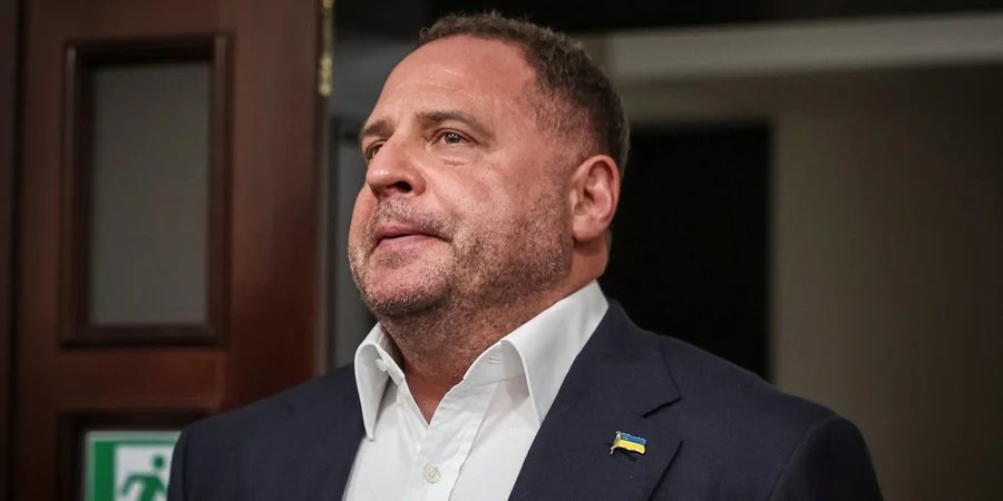 ВАКС зняв з Єрмака електронний браслет через загрозу здоров'ю