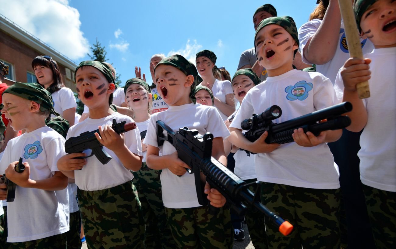 Росія вводить обов'язковий курс історії для школярів на окупованих територіях