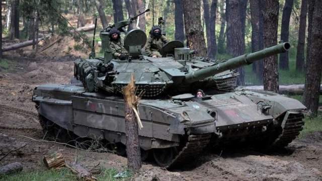 Росія відновлює запаси бронетехніки попри війну в Україні