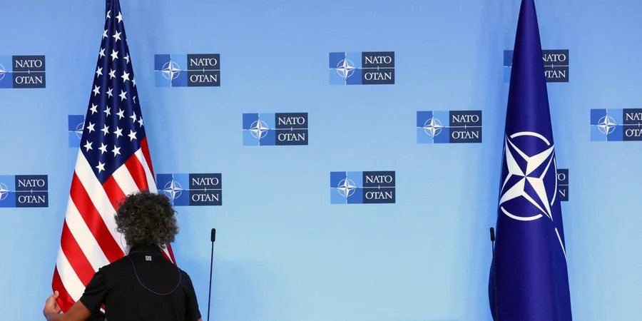 НАТО готове відповісти на можливу ескалацію Росії на східному фланзі