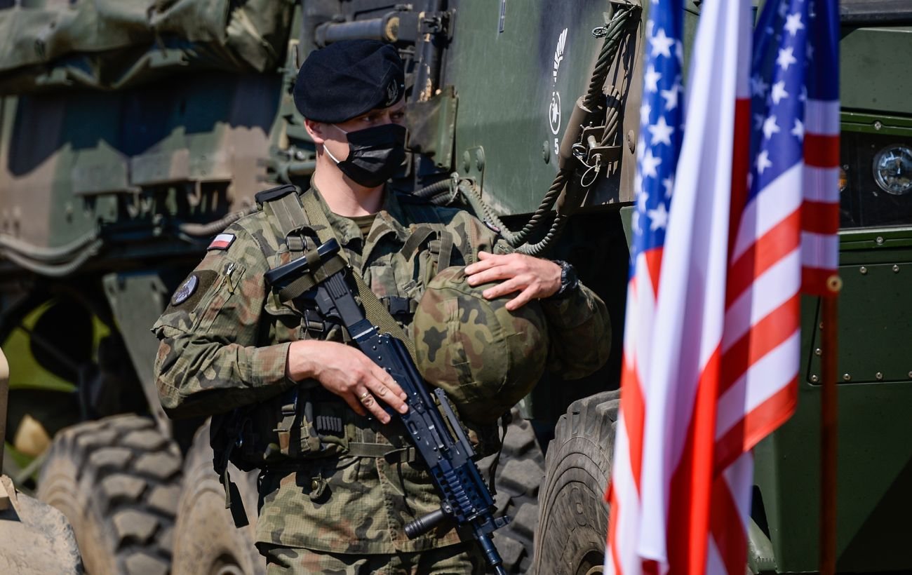 США завдали ударів по 140 військових цілях в Ірані у відповідь на атаку на судно