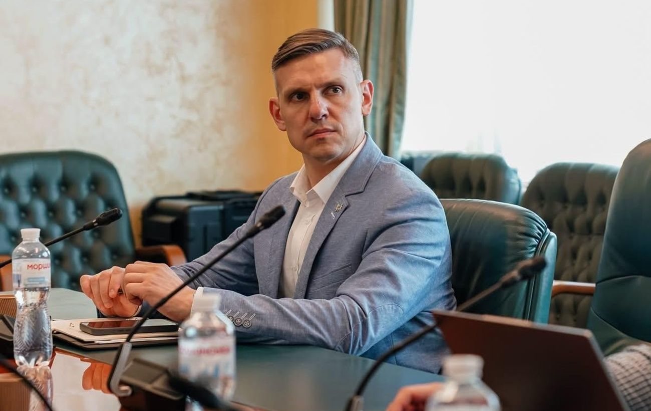 Уряд перевіряє керівника Адміністрації судноплавства через звинувачення у корупції