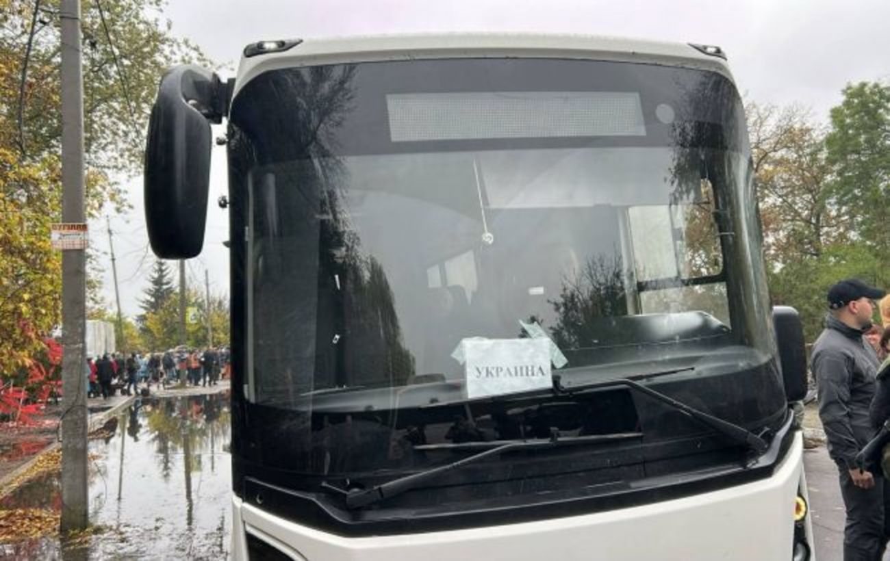 Гуманітарний конвой евакуював понад 750 жителів Олешок