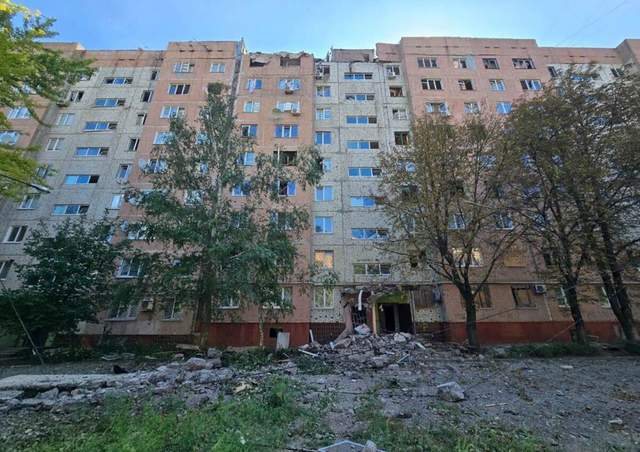 Росіяни вдарили по Краматорську дев'ятьма авіабомбами: 24 поранених, серед них немовля