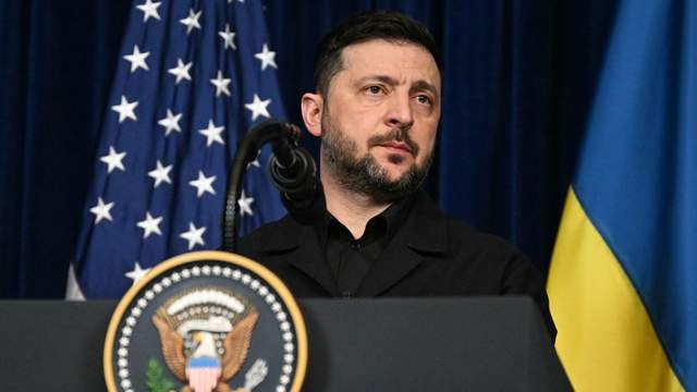 Зеленський на саміті ЄС показав розчарування через розбіжності з Вашингтоном